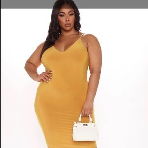 Beautiful Fashion Nova 3x Midi dress in mustard color